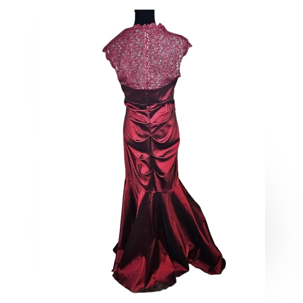 Xscape Garnet Formal Mermaid Dress with Queen Ann Neckline-Like New-True to Size - Picture 3 of 10